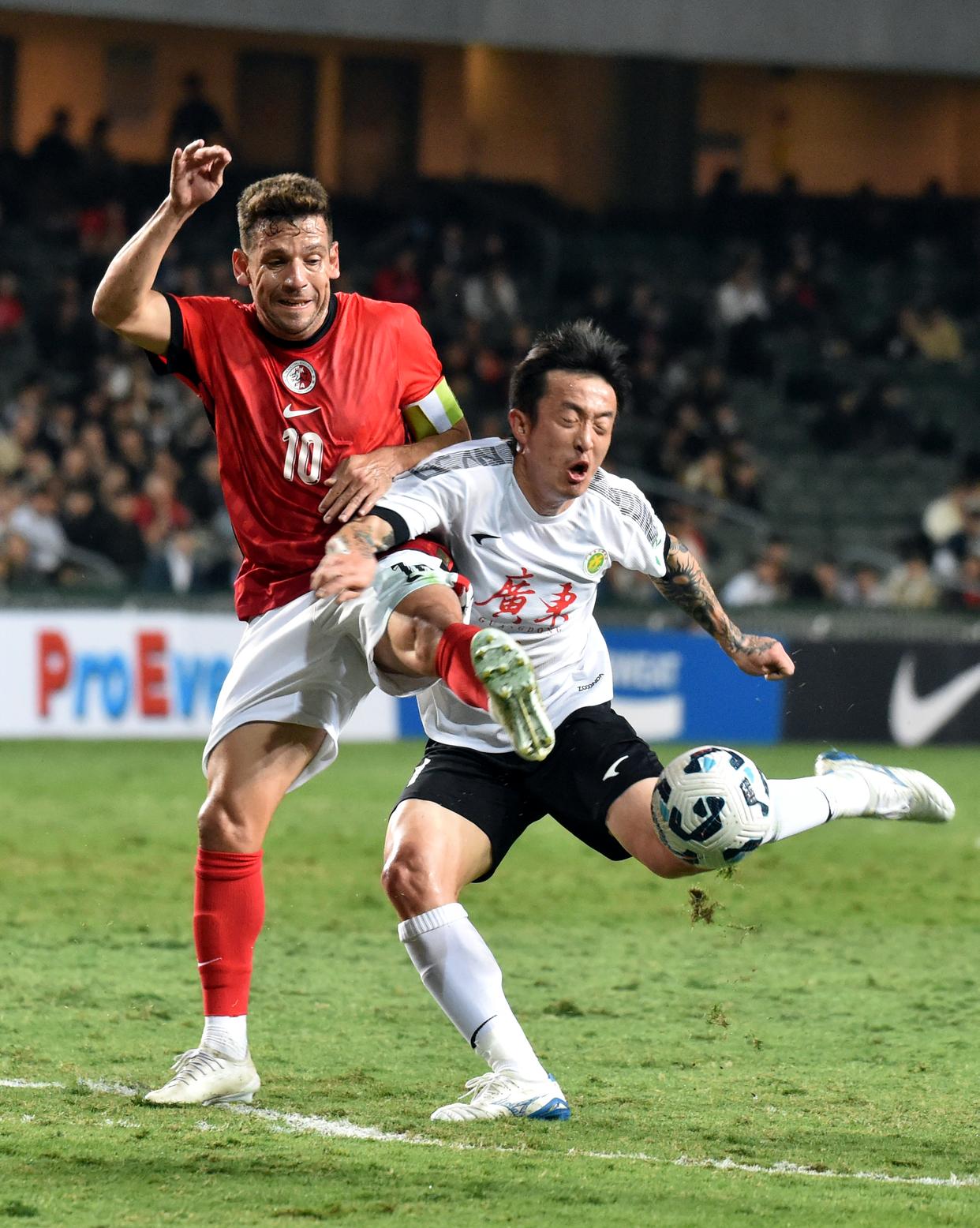 足球比赛中谁将成为冠军的最有力争夺者？的简单介绍