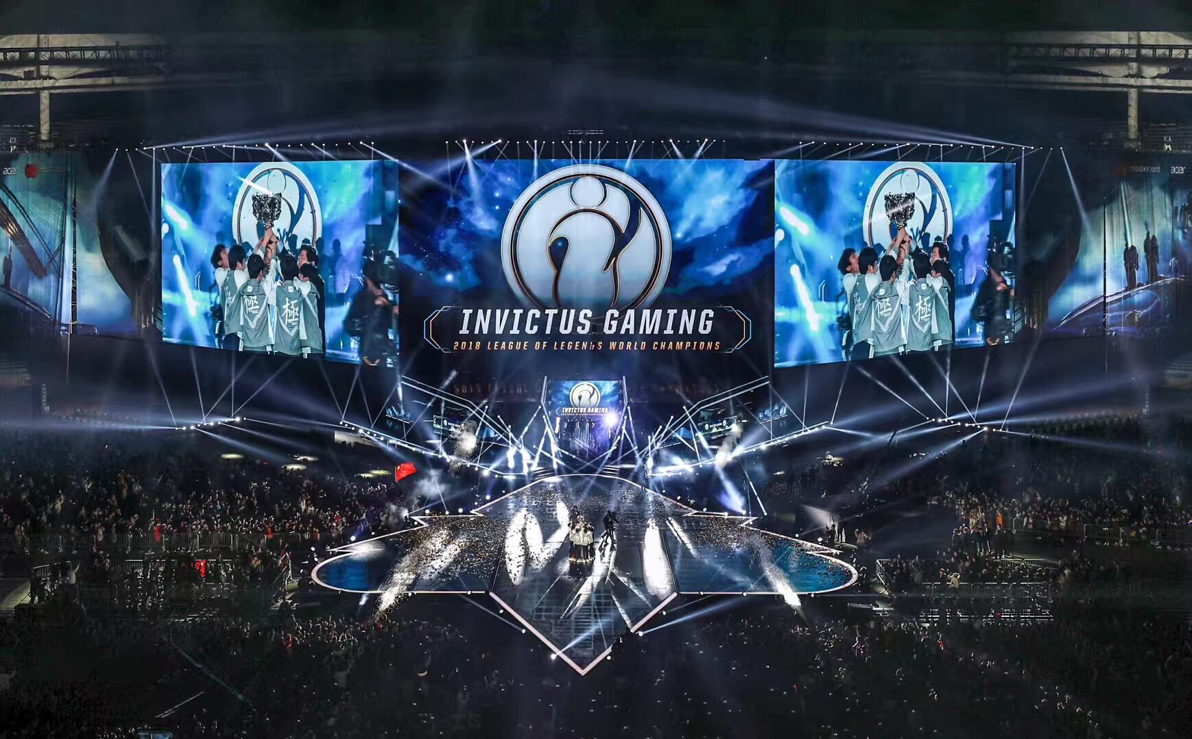 包含蒂姆回归赛场，问鼎冠军首场状态亮眼，IG观众沸腾！的词条